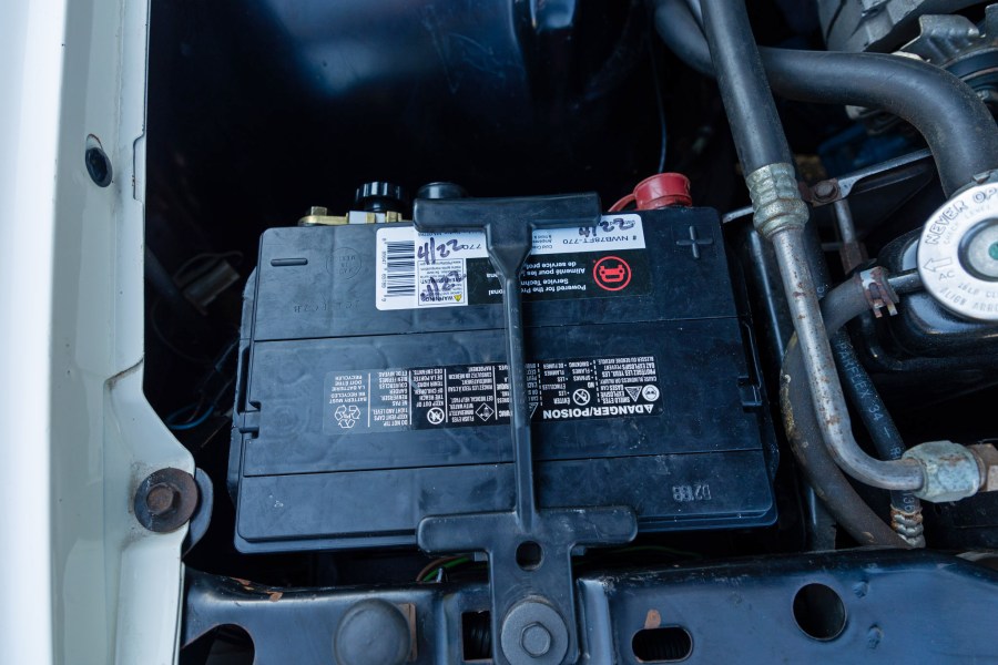 1977 Cadillac Eldorado engine bay 10