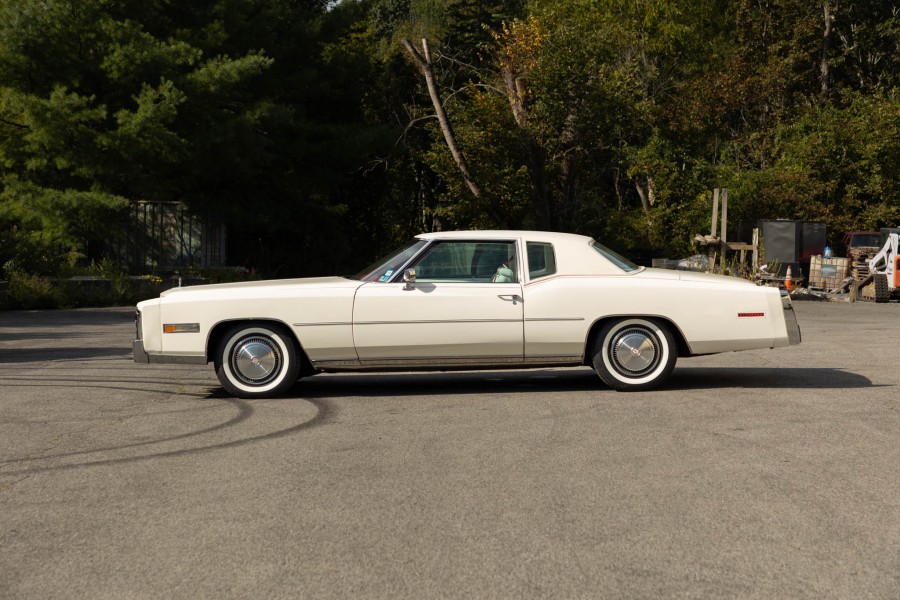 1977 Cadillac Eldorado interior 04