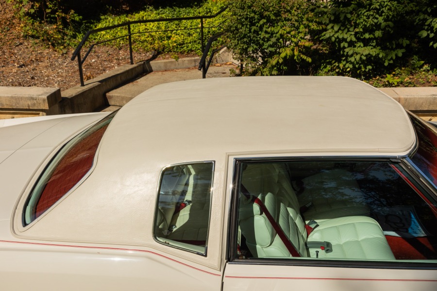 1977 Cadillac Eldorado interior 11